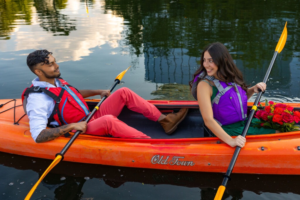 Bride and Groom Shoot while kayaking at Chicago